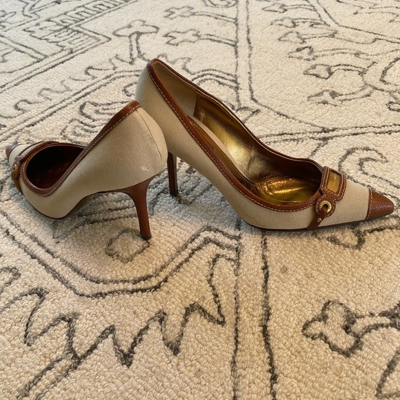 Dolce & Gabbana Logo Heels | Canvas & Leather Pointed Toe Pumps | Size 38.5 - Picture 9 of 15